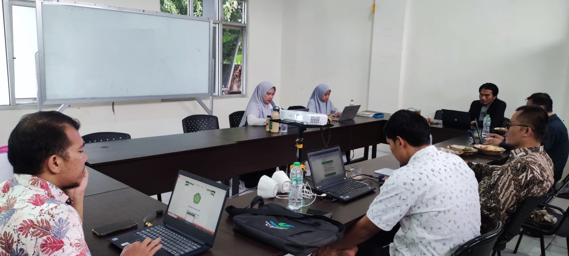 Review LED Prodi IAT Bersama Pimpinan dan P2M